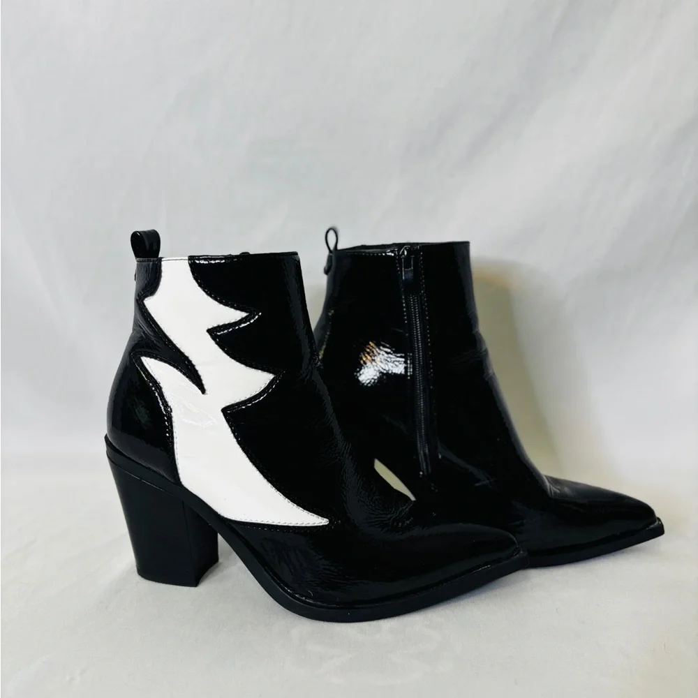 RARE Jeeini of Paris Black and‎ White Patent Leather Heel Ankles Boots 8.5